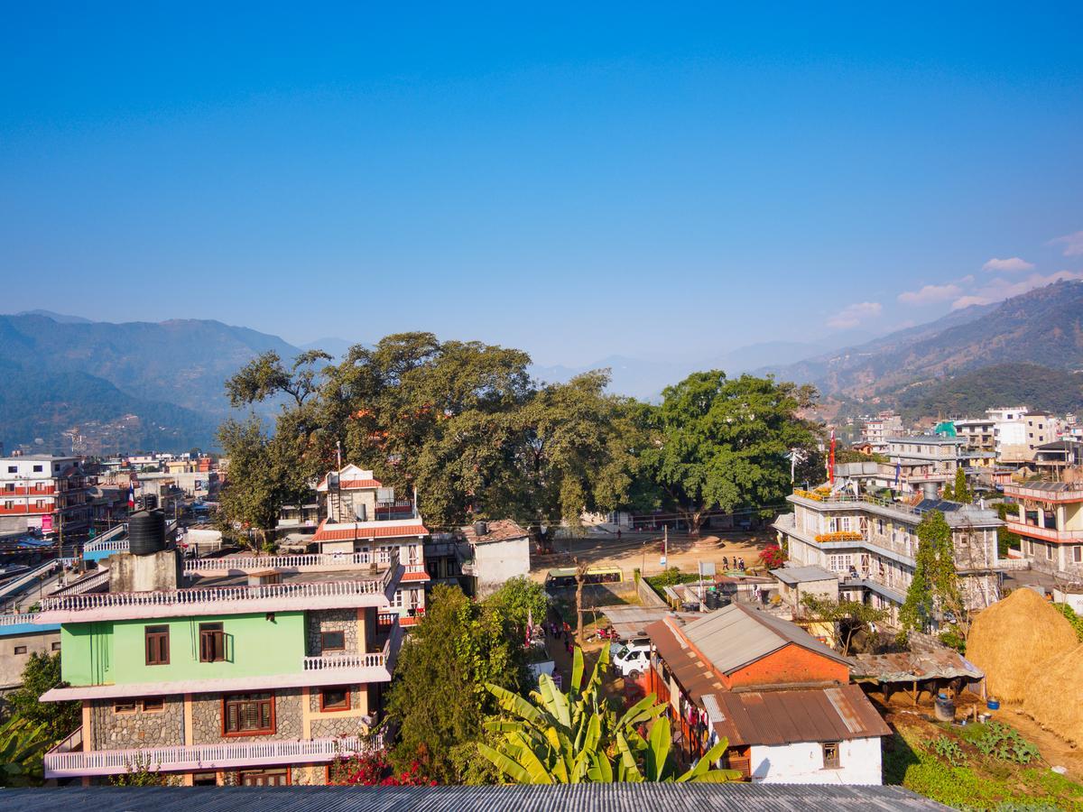 Hotel Sunflower Pokhara Esterno foto